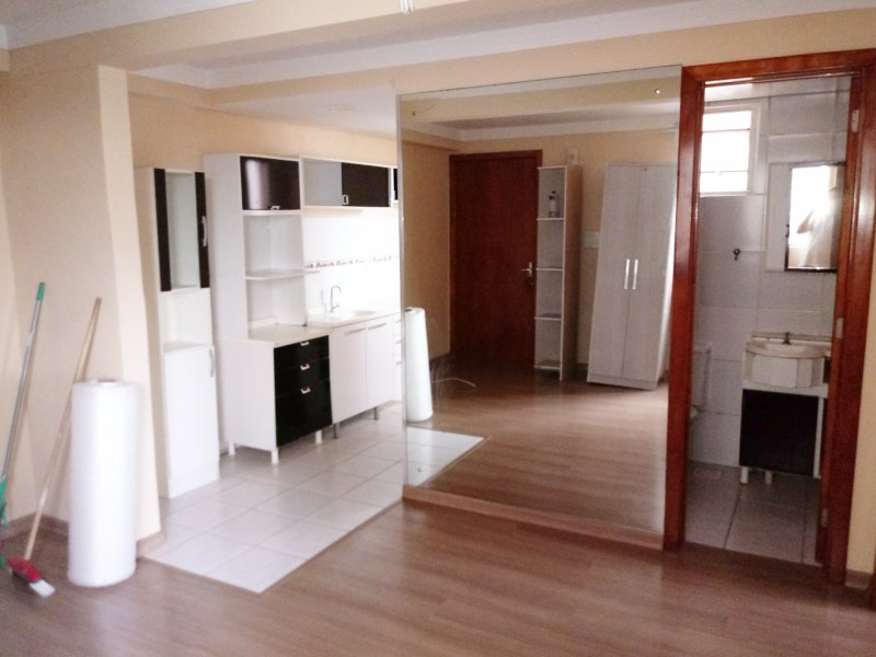 Apartamento à venda Lomba do Pinheiro com 40m² e 2 quartos por R$ 110.000 - 1090967663-photoeditor-20190610-163240519.jpg
