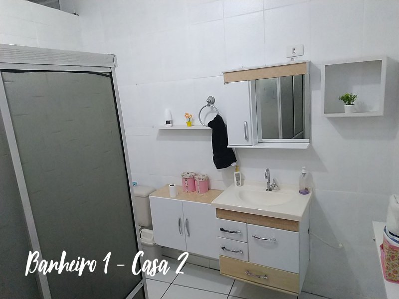 Casa à venda Jardim Bandeirantes (Zona Norte) com 300m² e 5 quartos por R$ 750.000 - 1982985425-casa2-banheiro.jpg