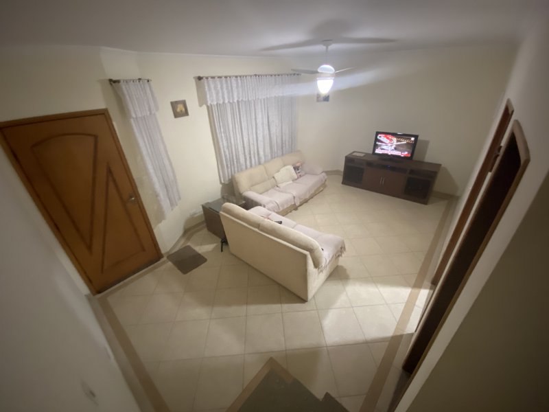 Casa à venda Vila Gumercindo com 130m² e 3 quartos por R$ 900.000 - 1446530394-2b2f8e6d-5f53-4bdc-8198-6f1a547f934f.jpeg