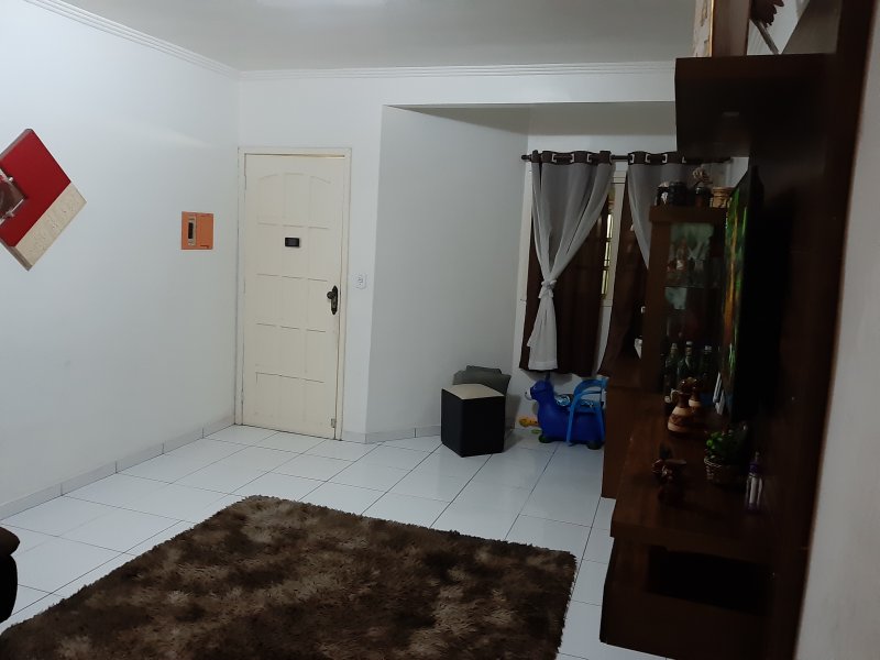 Casa à venda Vila Rosaria com 300m² e 3 quartos por R$ 350.000 - 1347798347-img-20190729-2011036209386113813982012.jpg