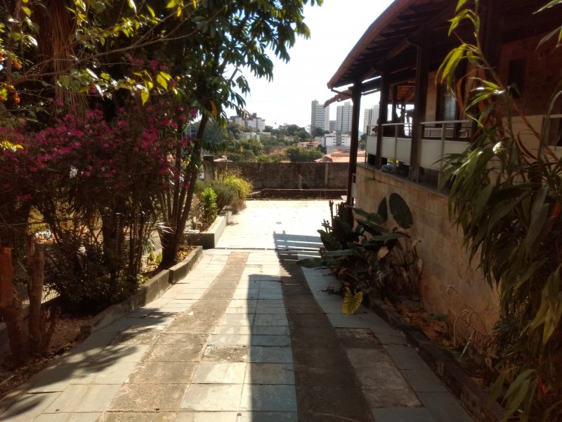 Casa à venda Filadélfia com 1080m² e 3 quartos por R$ 1.500.000 - 741534718-img-20190810-140159103.jpg