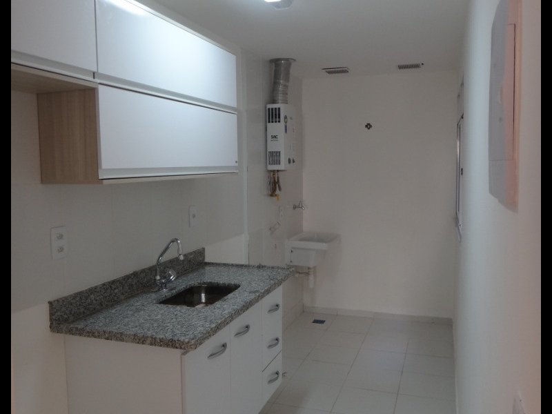 Apartamento à venda Taquara com 60m² e 2 quartos por R$ 250.000 - 1835894409-cozinha-area-servico.JPG