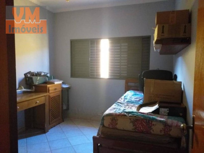 Casa à venda Subsetor Leste - 6 (L-6) com 183m² e 3 quartos por R$ 460.000 - 1664631097-quarto3.jpg