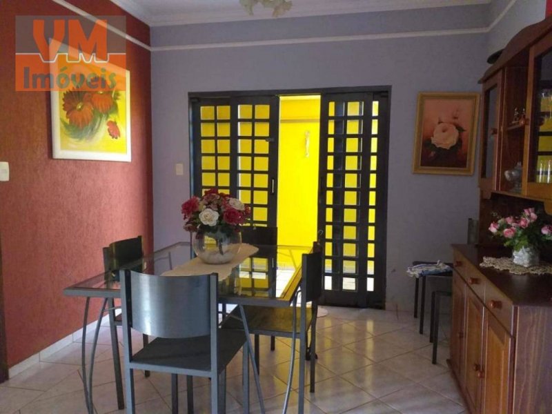 Casa à venda Subsetor Leste - 6 (L-6) com 183m² e 3 quartos por R$ 460.000 - 873985049-salaj.jpg