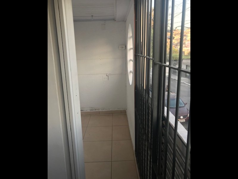 Comercial para alugar Vila Santana com 20m² e  quartos por R$ 800 - 477412381-thumbnail-img-5565.jpg
