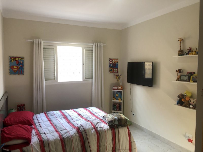 Casa de condomínio à venda Jardim Astúrias I com 175m² e 3 quartos por R$ 495.000 - 1533443466-215a0b03-f454-4d10-957f-7f9fb74d90bd.jpeg