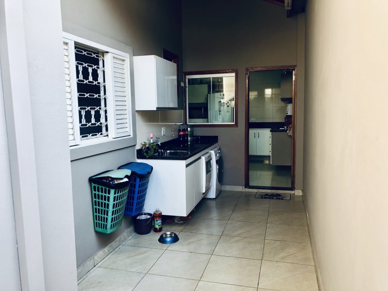Casa de condomínio à venda Jardim Astúrias I com 175m² e 3 quartos por R$ 495.000 - 1916773956-5200352b-6a6c-448c-befd-7c676404ed9a.jpeg