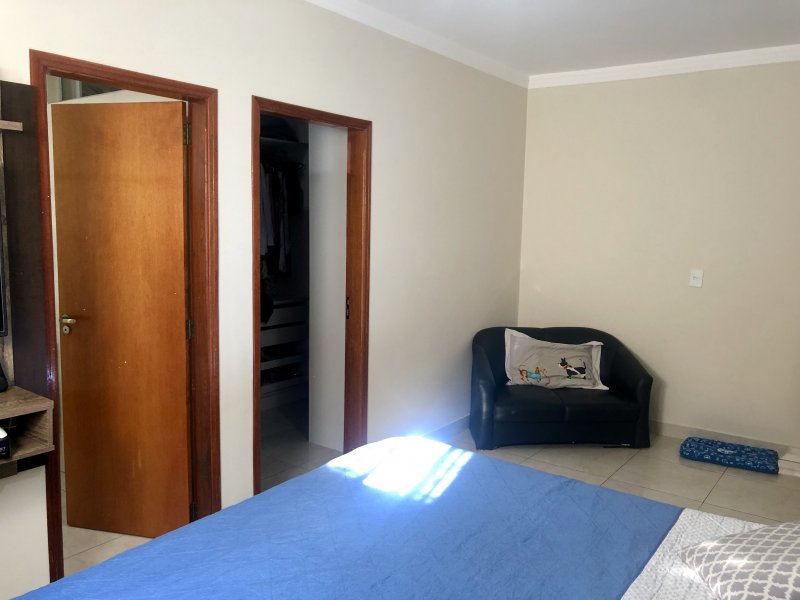 Casa de condomínio à venda Jardim Astúrias I com 175m² e 3 quartos por R$ 495.000 - 2067924578-8730e997-2eba-4cd3-ab05-a0c14865d595.jpeg