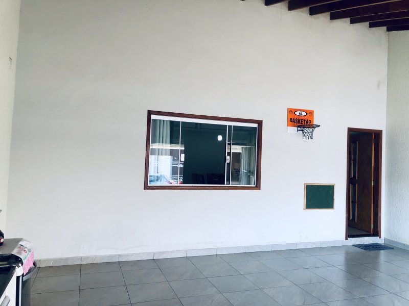 Casa de condomínio à venda Jardim Astúrias I com 175m² e 3 quartos por R$ 495.000 - 940209006-2ce63593-fe67-4ba5-98b8-49edaca820b5.jpeg