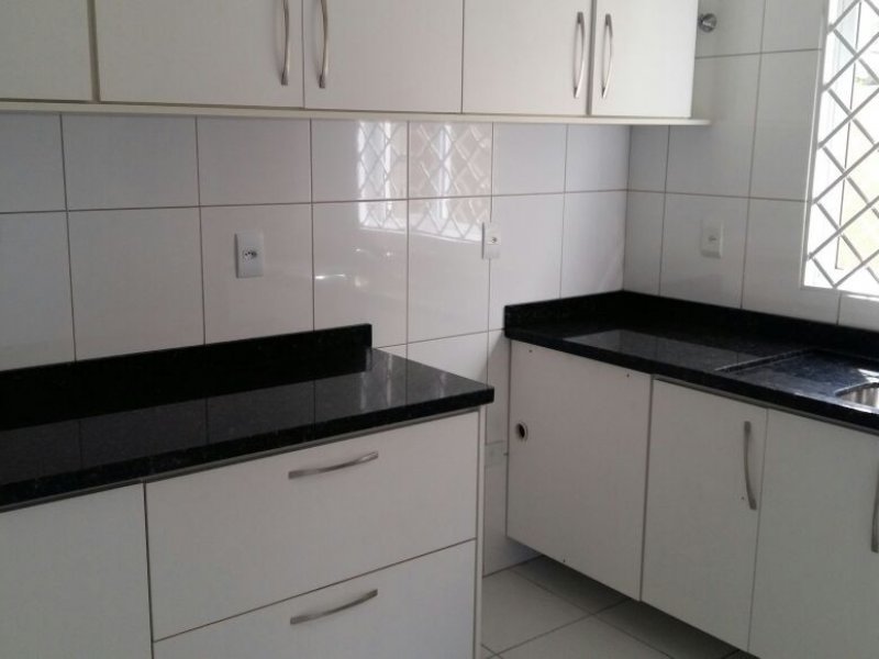 Casa à venda Uberaba com 132m² e 3 quartos por R$ 390.000 - 1156177937-cozinha1.jpg