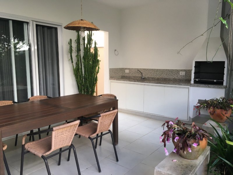 Casa de condomínio à venda Urbanova com 215m² e 4 quartos por R$ 1.450.000 - 2135305612-40e6f6db-d9c6-4b0c-9082-edb8e57e3d1c.jpeg