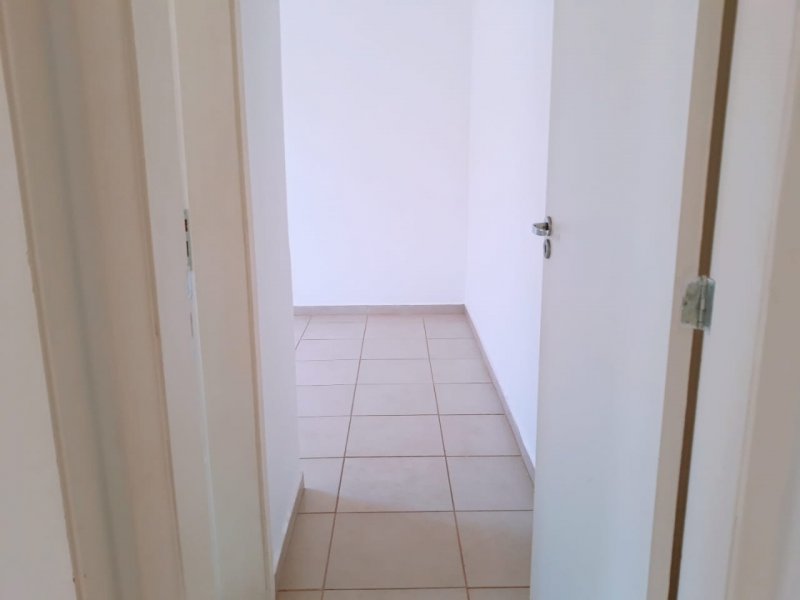 Apartamento à venda Distrito de Bonfim Paulista com 55m² e 2 quartos por R$ 165.000 - 1213338000-img-20190412-wa0023.jpg