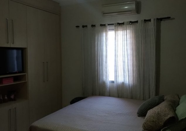 imóvel com 250m²