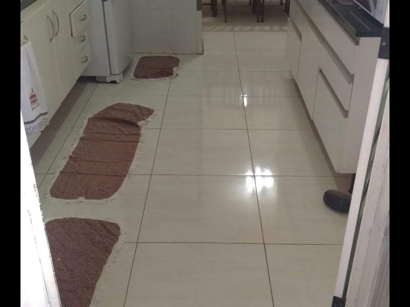 Casa de condomínio à venda Jardim Interlagos com 168m² e 4 quartos por R$ 550.000 - 1066766124-02acf8db-6ade-4e1f-b772-305e842fffdc.jpeg