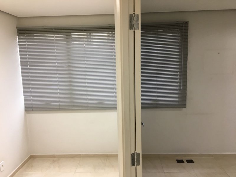 Comercial à venda Vila Mariana com 35m² e  quartos por R$ 345.000 - 853133978-whatsapp-image-2019-05-08-at-12.jpeg