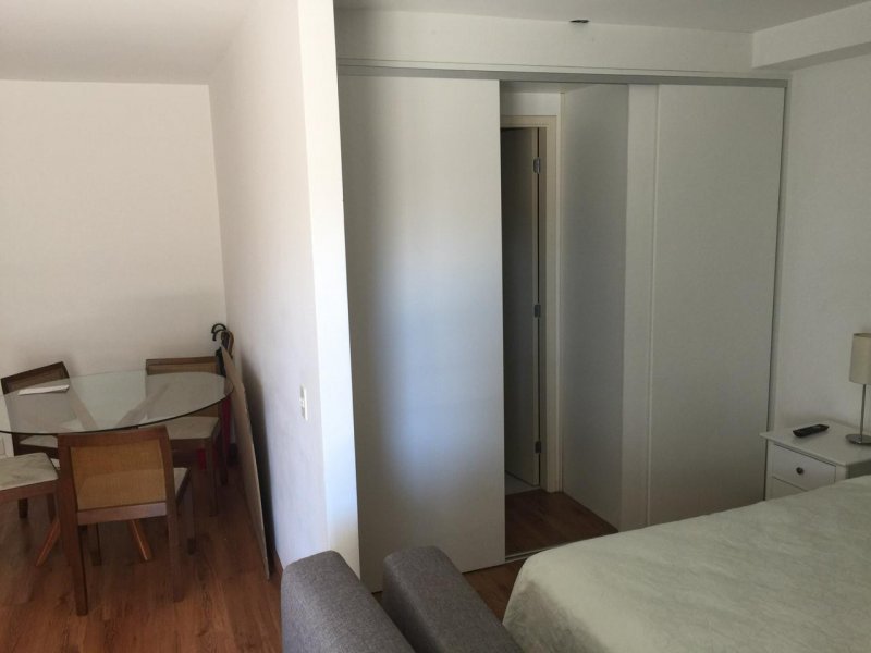 Apartamento à venda Moema com 48m² e 1 quarto por R$ 650.000 - 1619820946-vista-interna-1.jpg