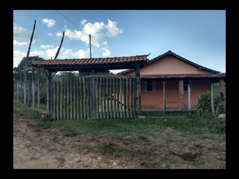 Chacara à venda Centro com 2000m² e 4 quartos por R$ 155.000 - 269653407-b8e92326-4350-441d-b5eb-2b34dcf47a51.jpg