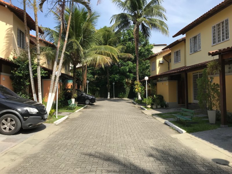 Casa de condomínio à venda Maria Paula com 66m² e 2 quartos por R$ 300.000 - 34326827-img-1923.JPG