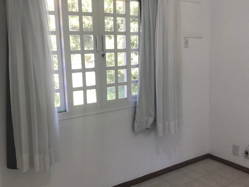 Casa de condomínio à venda Maria Paula com 66m² e 2 quartos por R$ 300.000 - 840784582-img-2598.JPG