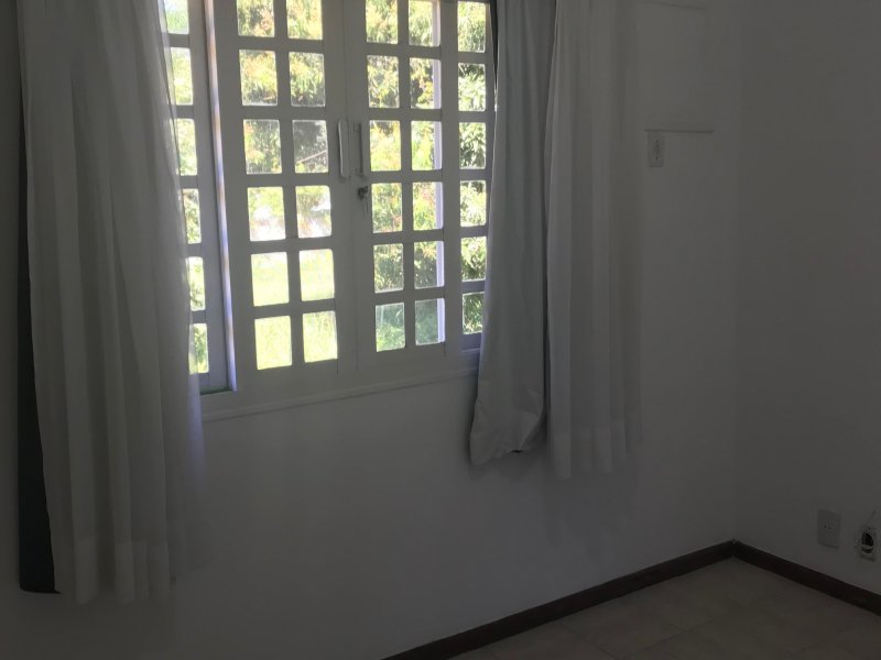 Casa de condomínio à venda Maria Paula com 66m² e 2 quartos por R$ 300.000 - 891178996-img-2599.JPG