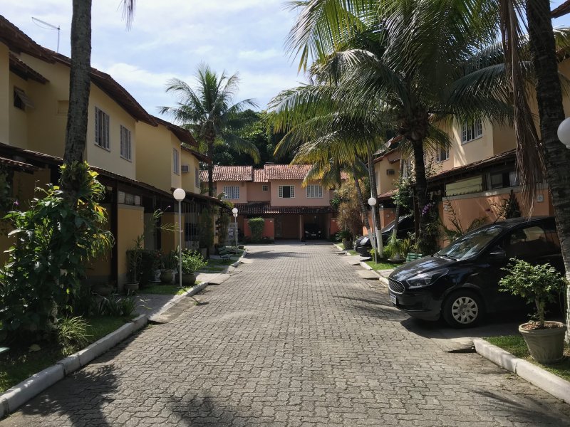 Casa de condomínio à venda Maria Paula com 66m² e 2 quartos por R$ 300.000 - 984594877-img-1925.JPG