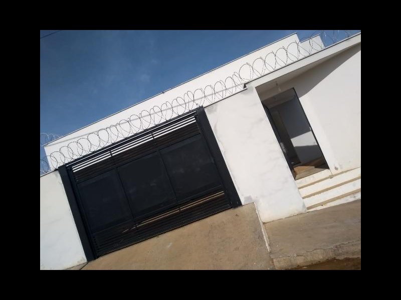 Casa à venda Centro com 115m² e 2 quartos por R$ 195.000 - 1679405148-852908026331491.jpg
