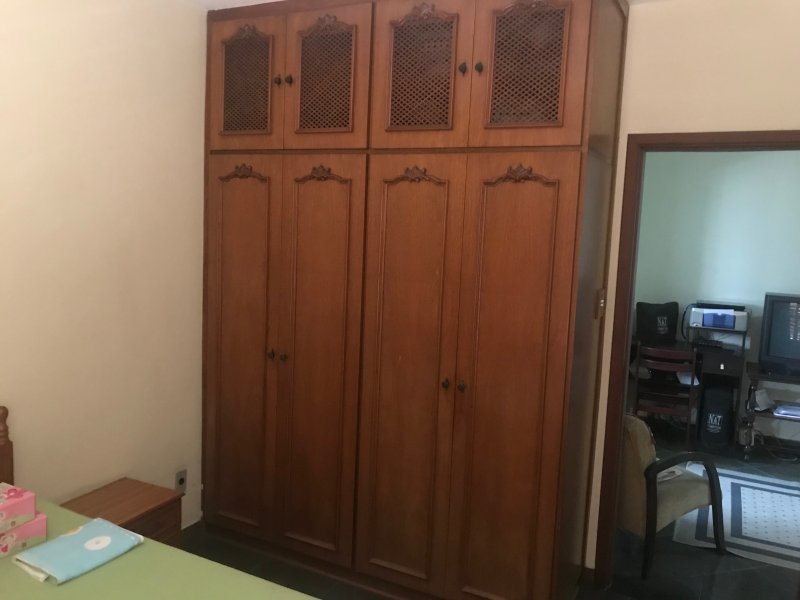 Casa à venda Vila Guarani com 216m² e 3 quartos por R$ 1.000.000 - 1196178732-img-4459.JPG