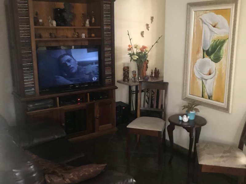 Casa à venda Vila Guarani com 216m² e 3 quartos por R$ 1.000.000 - 536433628-img-4441.JPG