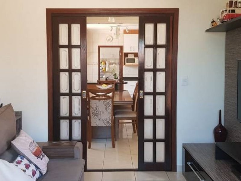 Casa à venda Jardim America com 207m² e 3 quartos por R$ 700.000 - 1495932345-c0ae934b5c4df67df74203e69963950a.jpg