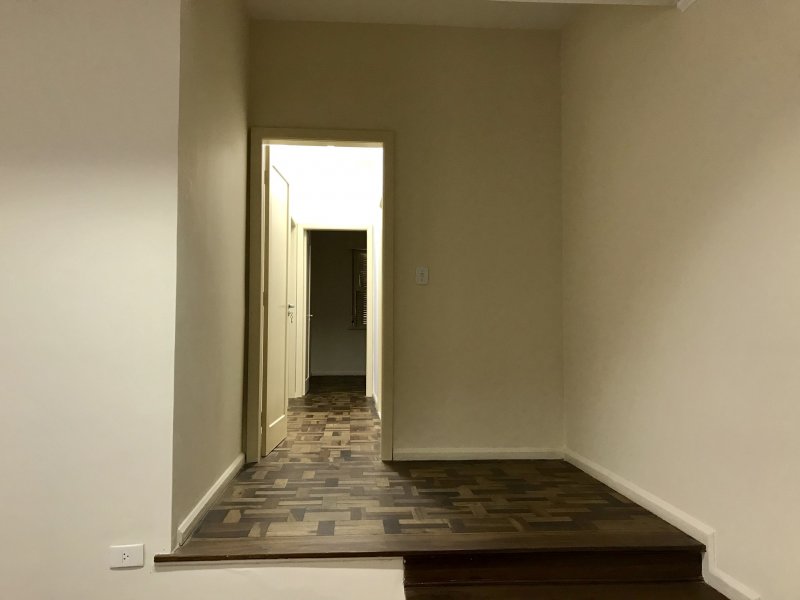 Apartamento à venda Juvevê com 131m² e 3 quartos por R$ 370.000 - 2063157940-54626c4a-df2a-49dd-9be4-431956829179.jpeg