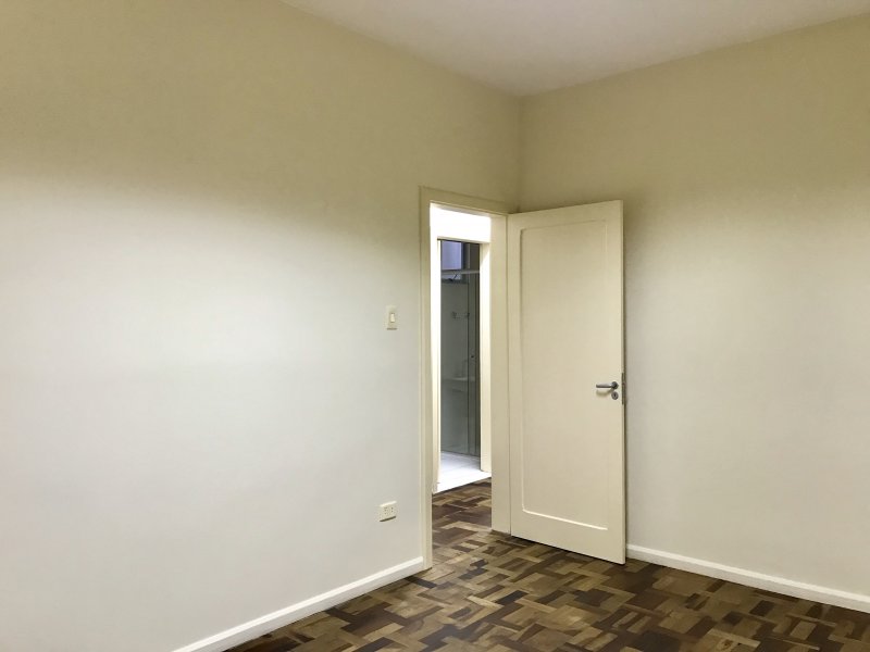 Apartamento à venda Juvevê com 131m² e 3 quartos por R$ 370.000 - 79073413-8d918433-10fe-4845-8578-41b8d7f99980.jpeg
