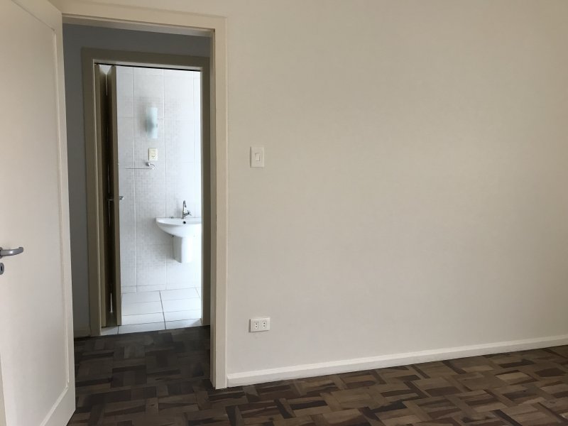 Apartamento à venda Juvevê com 131m² e 3 quartos por R$ 370.000 - 961611837-c3c65450-75dc-4d92-81f2-1abcf3c32e28.jpeg