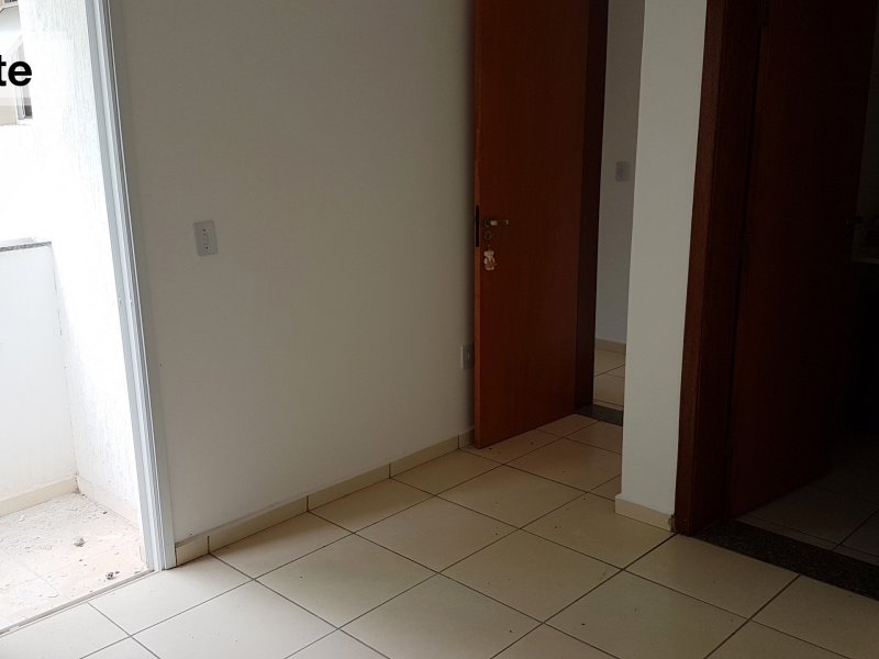 Apartamento à venda Varginha com 67m² e 2 quartos por R$ 250.000 - 594113470-suite5.jpg