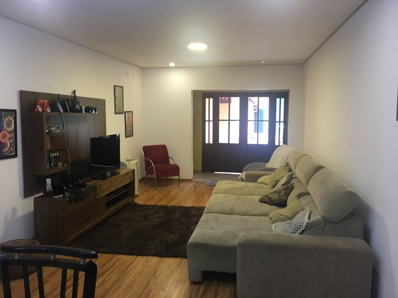 imóvel com 223m² - Gramado - Cotia