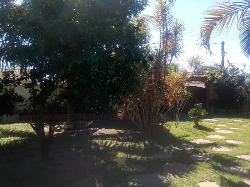 Casa à venda AREAL com 864m² e 4 quartos por R$ 700.000 - 2067517005-quintal-de-frente.jpeg