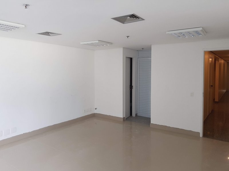 Comercial à venda Cerqueira César com 30m² e  quartos por R$ 430.000 - 1634805506-20190309-163151.jpg