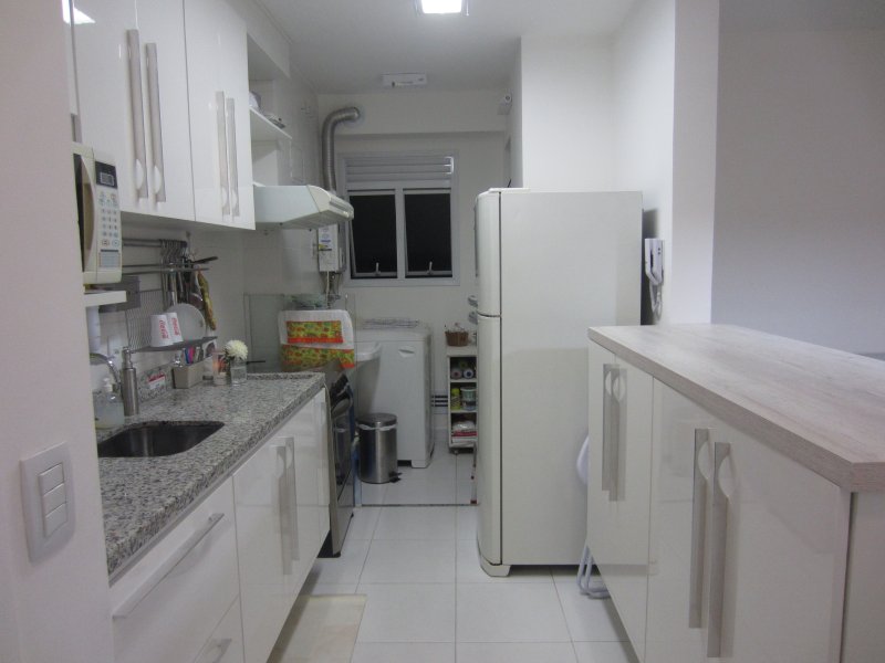 Apartamento à venda Vila Suzana com 70m² e 2 quartos por R$ 370.000 - 1926451565-cozinha-area-servico.JPG