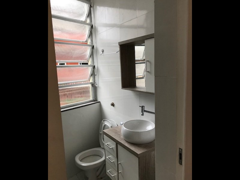 Apartamento à venda Centro com 40m² e 2 quartos por R$ 295.000 - 1053384004-banheiro-1.jpg