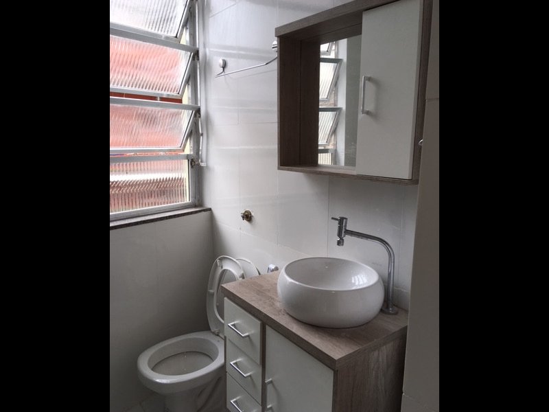 Apartamento à venda Centro com 40m² e 2 quartos por R$ 295.000 - 2025041711-banheiro-3.JPG