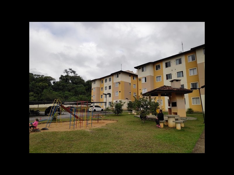 Apartamento à venda Parque Guarani com 52m² e 2 quartos por R$ 125.000 - 423872931-condominio-playground.jpg