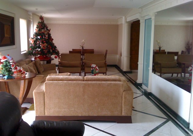 imóvel com 168m²