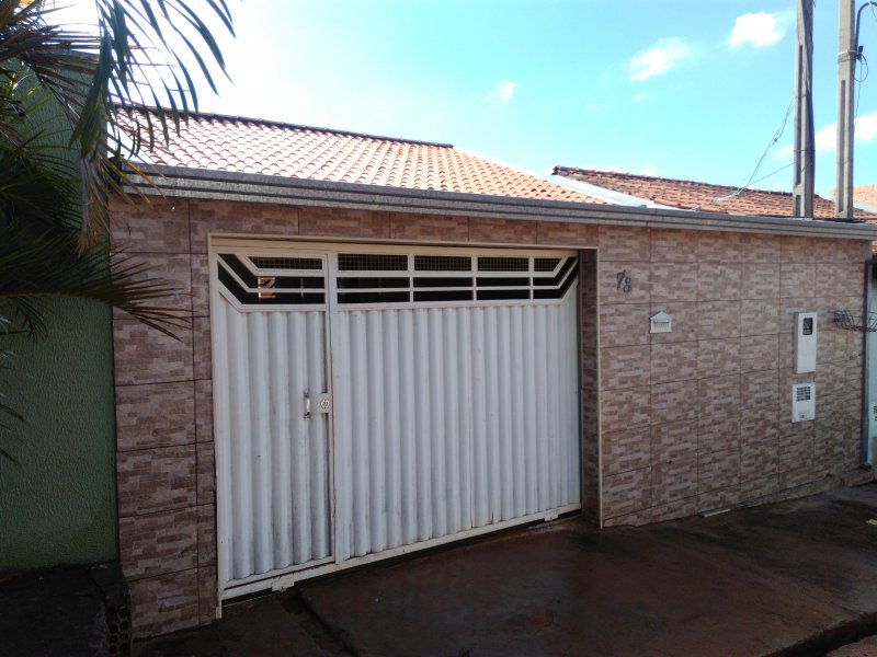 Casa à venda Nucleo Res. Vila Vitoria com 86m² e 2 quartos por R$ 158.000 - 265977577-img-20190410-153000.jpg