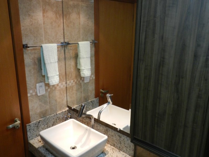 Apartamento à venda Jardim America com 87m² e 2 quartos por R$ 300.000 - 1170950028-8-banheiro-suite.JPG