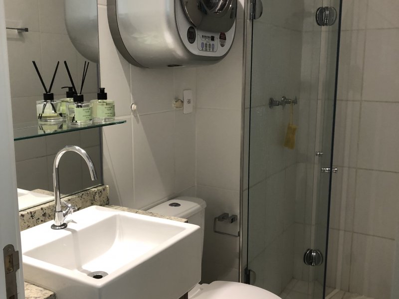 Apartamento à venda Bela Vista com 35m² e 1 quarto por R$ 400.000 - 578674714-2o-imovel-banheiro.jpg