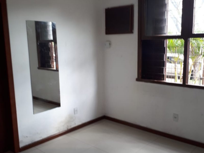 Apartamento à venda Rubem Berta com 52m² e 2 quartos por R$ 130.000 - 1280126759-img-20181222-wa0041.jpg