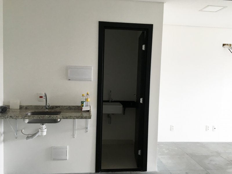 Comercial à venda Vila Hamburguesa com 37m² e  quartos por R$ 390.000 - 1204458249-3-banheiro.jpg