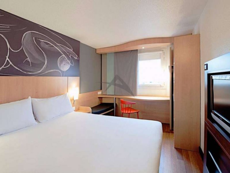 Comercial à venda Centro com 19m² e  quartos por R$ 280.000 - 1095324281-ibis-tatui.jpg
