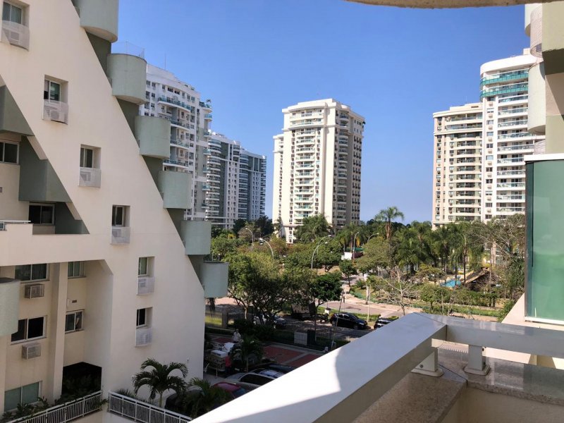 Apartamento à venda Barra da Tijuca com 77m² e 2 quartos por R$ 695.000 - 595102760-img-20190815-wa0055.jpg