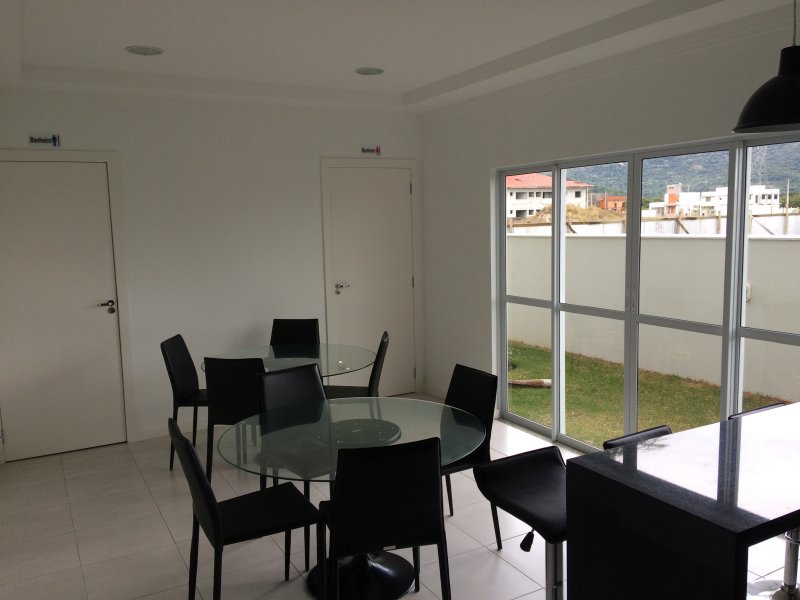 imóvel com 64m² - Alto Ribeirão Leste - Florianópolis