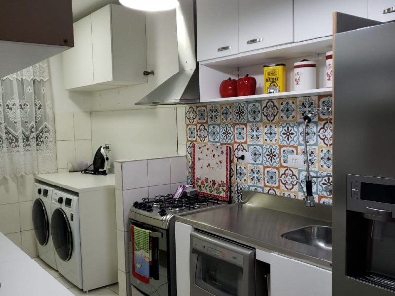 Apartamento à venda Jardim D'Abril com 57m² e 2 quartos por R$ 200.000 - 250556577-cozinha1.jpeg